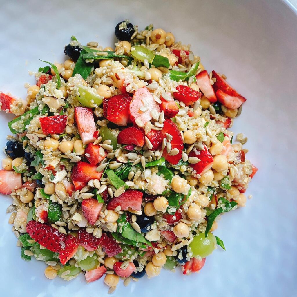 Rainbow Quinoa Mason Jar Salad - Stephanie Kay Nutrition